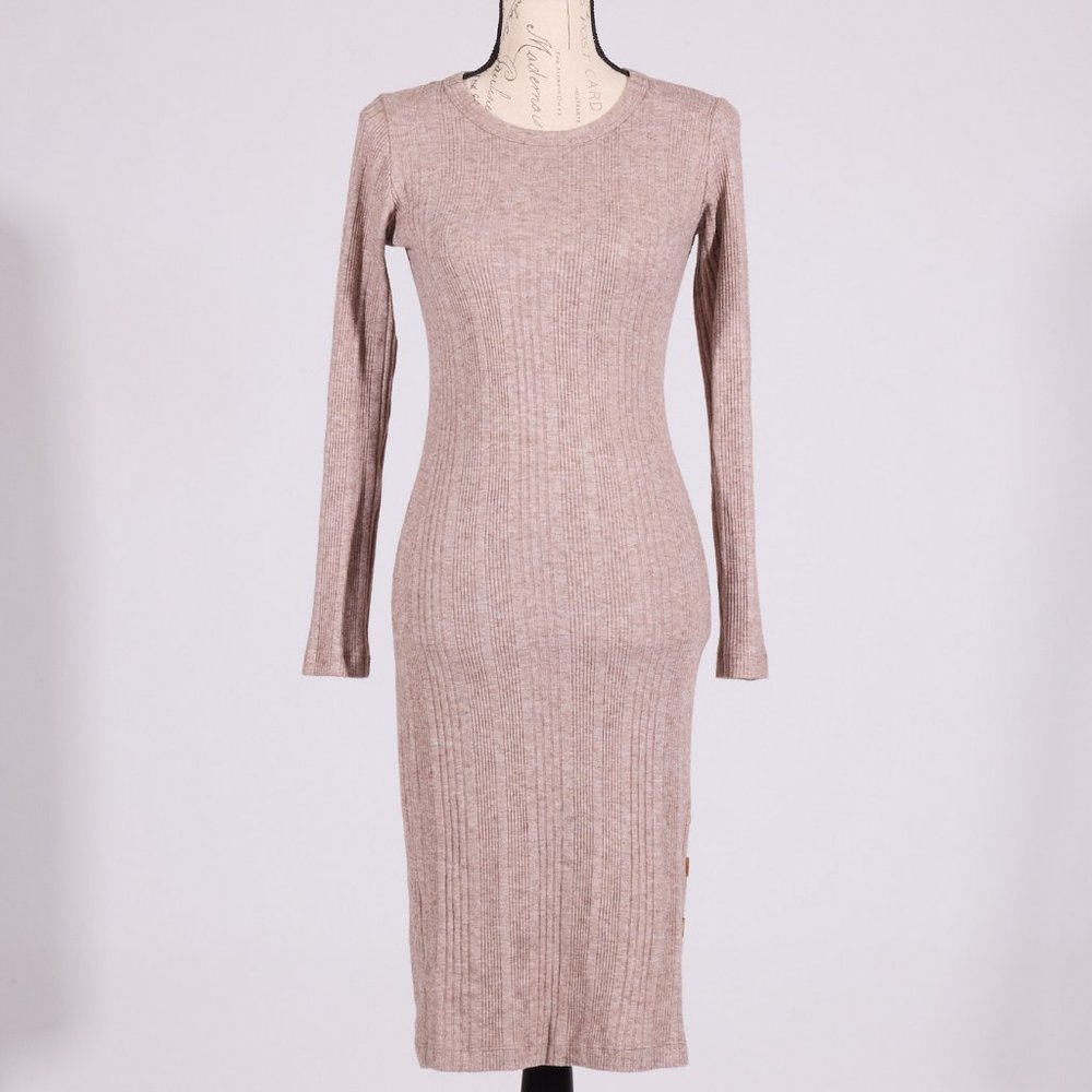 BETRO SIMONE LONG SLEEVE RIBBED DRESS WITH BUTTONS